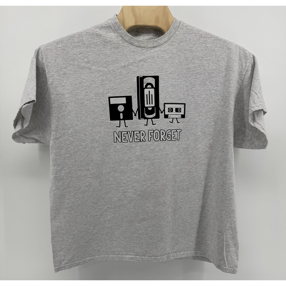 Vintage Never Forget Floppy Disc VHS Cassette Tape Graphic T-Shirt Size XL